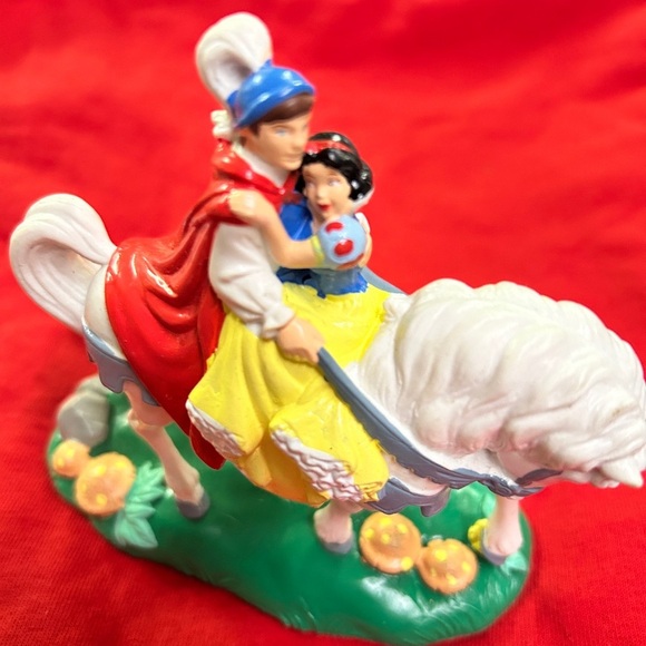 Disney Other - Disney Snow White and Prince Special Edition